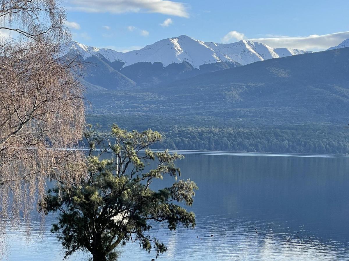 Te Anau Lakefront Backpackers Exterior photo